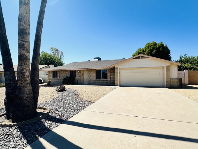 3839 E Sunnyside Dr in Phoenix, AZ - Building Photo - Building Photo
