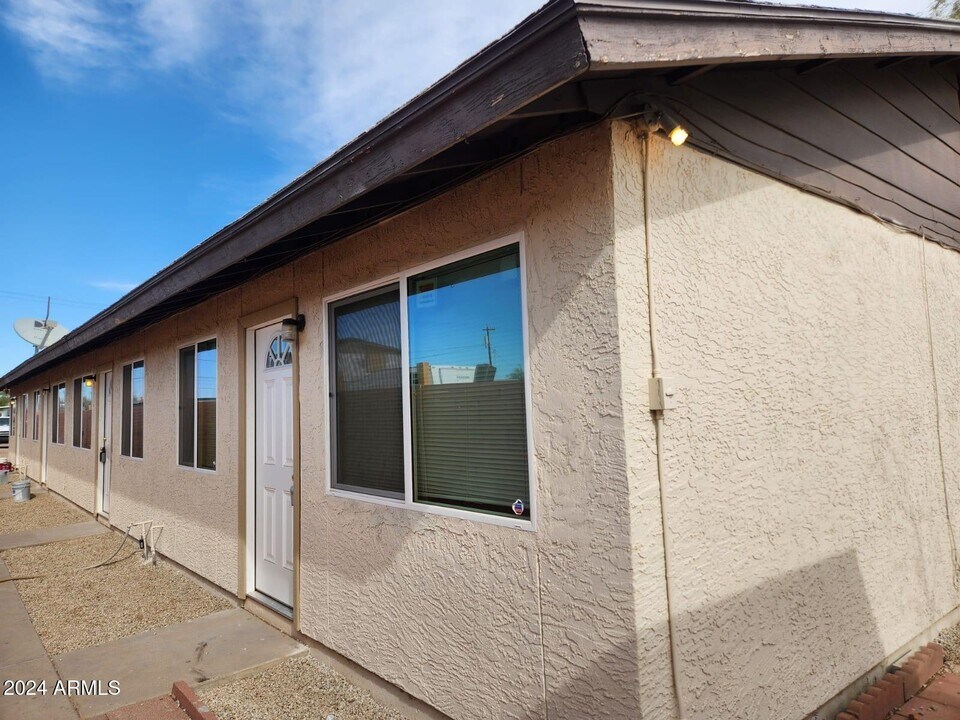 745 E McMurray Blvd-Unit -4 in Casa Grande, AZ - Building Photo