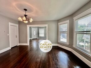 30 Brownell St, Unit 2 in New Haven, CT - Foto de edificio - Building Photo