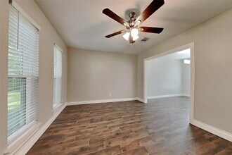 2638 Brookdale Dr in Houston, TX - Building Photo - Building Photo