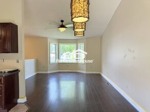830 4th Ave E in Shakopee, MN - Building Photo - Building Photo