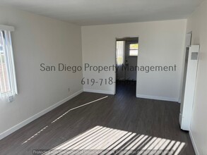 3611-3617 Reynard Way in San Diego, CA - Building Photo - Building Photo