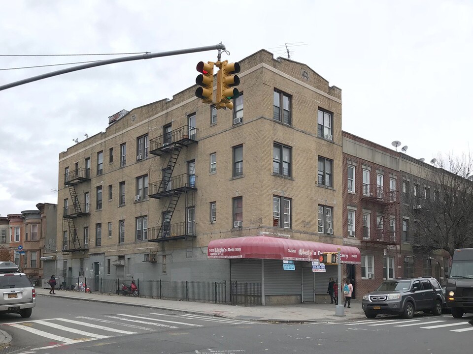 4824 7th Ave in Brooklyn, NY - Building Photo