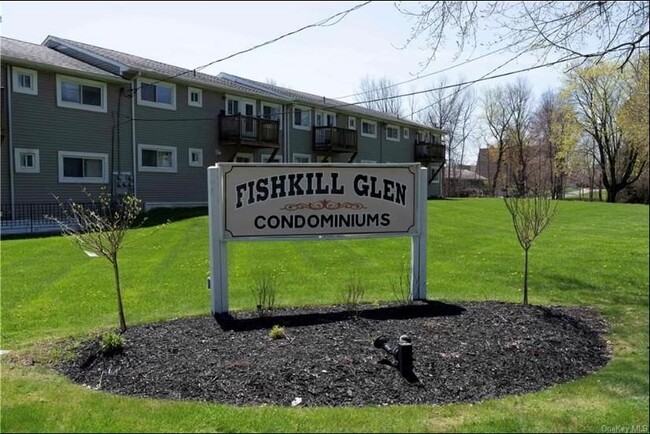 property at 11 Fishkill Glen Dr
