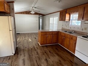 727 W 3rd St in Woodbine, GA - Building Photo - Building Photo