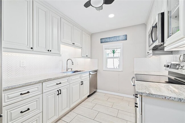 2694 Pinehurst Ave in Belleair Bluffs, FL - Building Photo - Building Photo