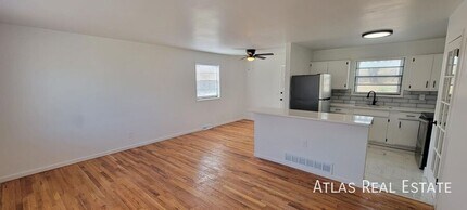 4912 N Sycamore Dr in Kansas City, MO - Building Photo - Building Photo