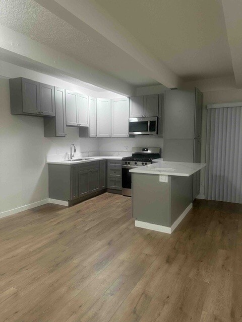 1640 N Hobart Blvd in Los Angeles, CA - Building Photo - Building Photo