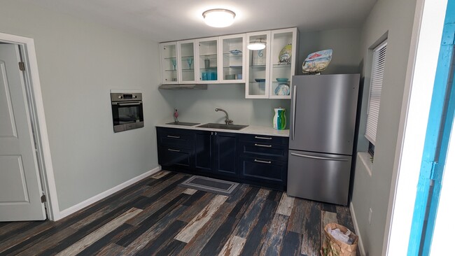 1118 Peachtree St, Unit B
