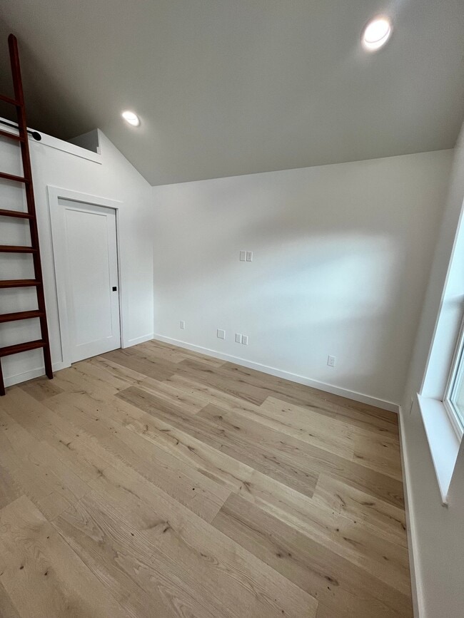 1144 Helena St in Richland, WA - Building Photo - Building Photo