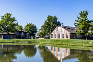 Suncrest in Indianapolis, IN - Building Photo