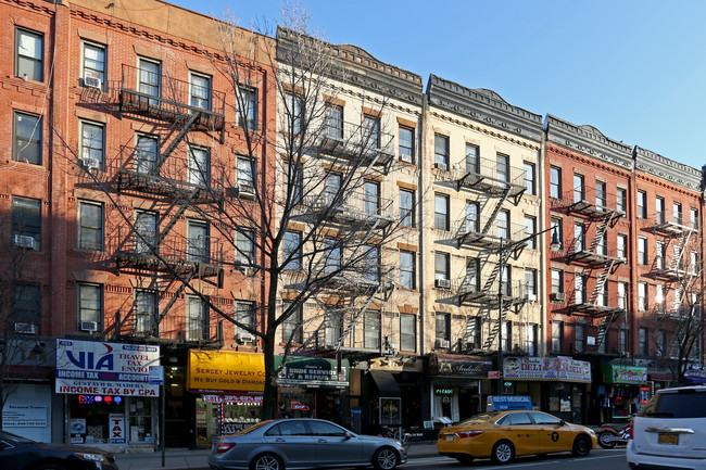 949 Columbus Ave in New York, NY - Foto de edificio - Building Photo