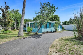 1124 NW 16th St in Fort Lauderdale, FL - Building Photo - Building Photo