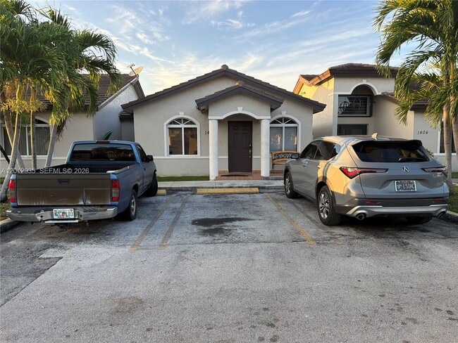 8435 NW 189th Ln in Hialeah, FL - Building Photo - Building Photo