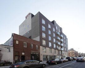 The Driggs I in Brooklyn, NY - Foto de edificio - Building Photo