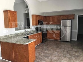 7601 Broken Hickory Dr in Walls, MS - Building Photo - Building Photo