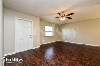 18150 Adams Cir in Ft. Myers, FL - Foto de edificio - Building Photo