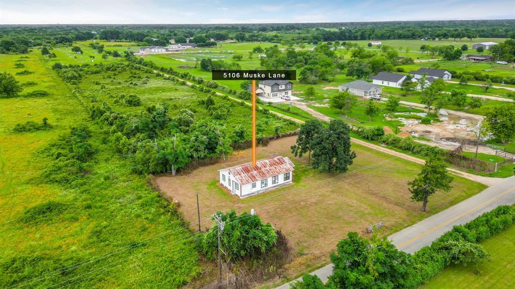 5106 Muske Ln in Brookshire, TX - Building Photo