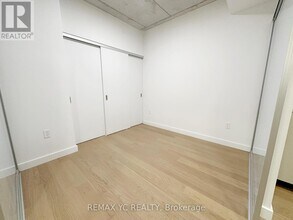 1720 Bayview Ave in Toronto, ON - Building Photo - Building Photo