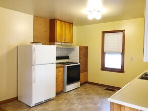 417 E Hillside Dr in Bloomington, IN - Building Photo - Building Photo