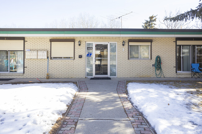 4408 4 St NW in Calgary, AB - Building Photo - Building Photo