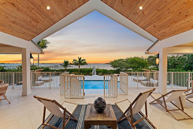 property at 116 S Sewalls Point Rd