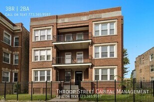 6134 S Vernon Ave in Chicago, IL - Building Photo