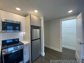 98 Queensberry St in Boston, MA - Building Photo - Building Photo