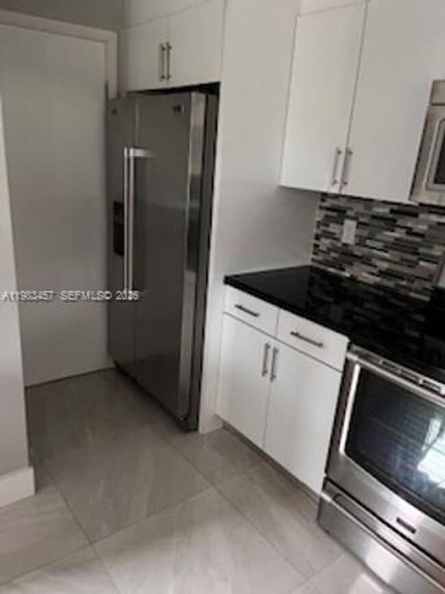 11712 SW 13th St in Miami, FL - Building Photo - Building Photo