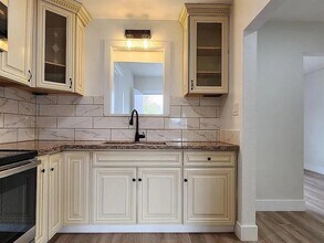 308 Vine St in Modesto, CA - Building Photo - Building Photo