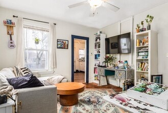 170 Austin St, Unit 2 in Portsmouth, NH - Building Photo - Building Photo