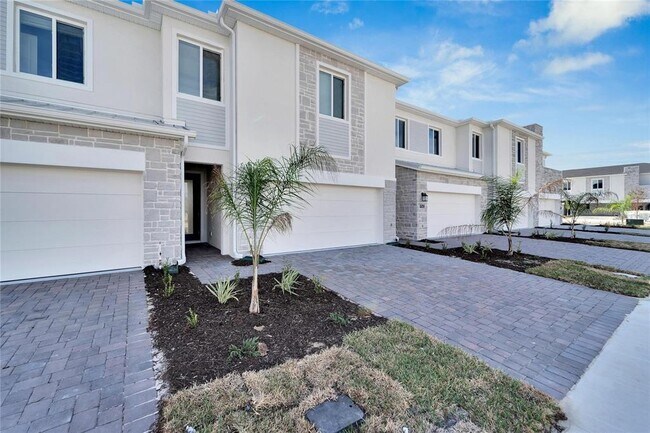 9038 Island St in Davenport, FL - Building Photo - Building Photo