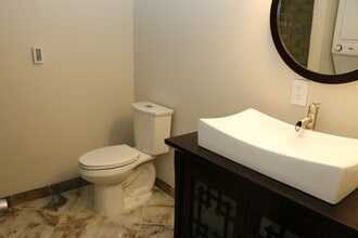 3524 11th St NW, Unit B in Washington, DC - Building Photo - Building Photo