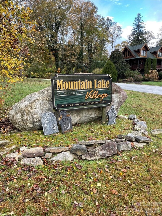 509 Bonner St in Hendersonville, NC - Foto de edificio - Building Photo