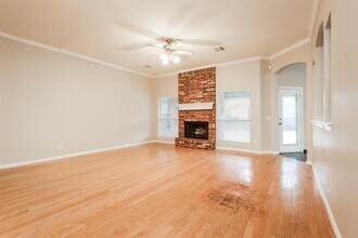 16904 Gladstone Cir in Edmond, OK - Building Photo - Building Photo