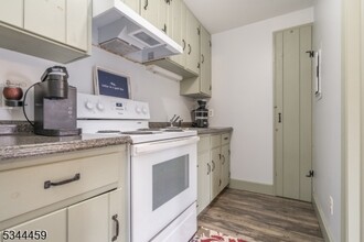 271 Quakertown Rd in Pittstown, NJ - Building Photo - Building Photo