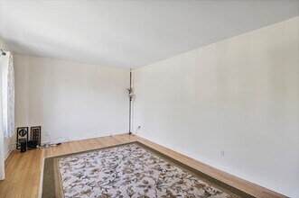 479 Park Ave in Fairview, NJ - Foto de edificio - Building Photo