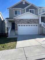 4863 W Spire Way in Riverton, UT - Building Photo