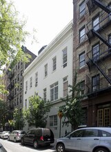 30-32 Horatio St in New York, NY - Foto de edificio - Building Photo