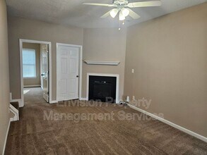 2318 Hackamore Dr in Atlanta, GA - Building Photo - Building Photo