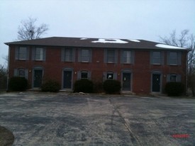 114 Manna Dr Apartments