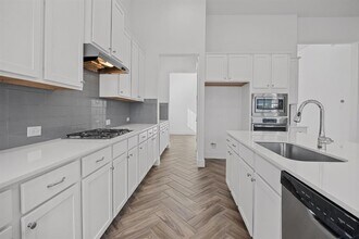 13701 Ronald Reagan Blvd in Cedar Park, TX - Building Photo - Building Photo