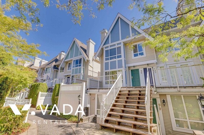 property at 6588 Southoaks Crescent