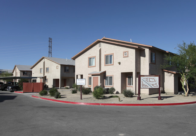 Las Casas III in Coachella, CA - Foto de edificio - Building Photo