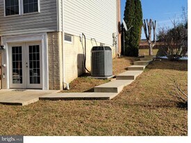 17680 Avenel Ln in Dumfries, VA - Building Photo