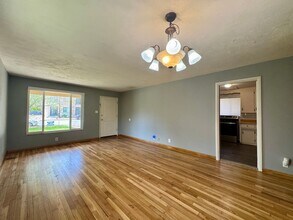 1910 Eaton St in Lakewood, CO - Building Photo - Building Photo