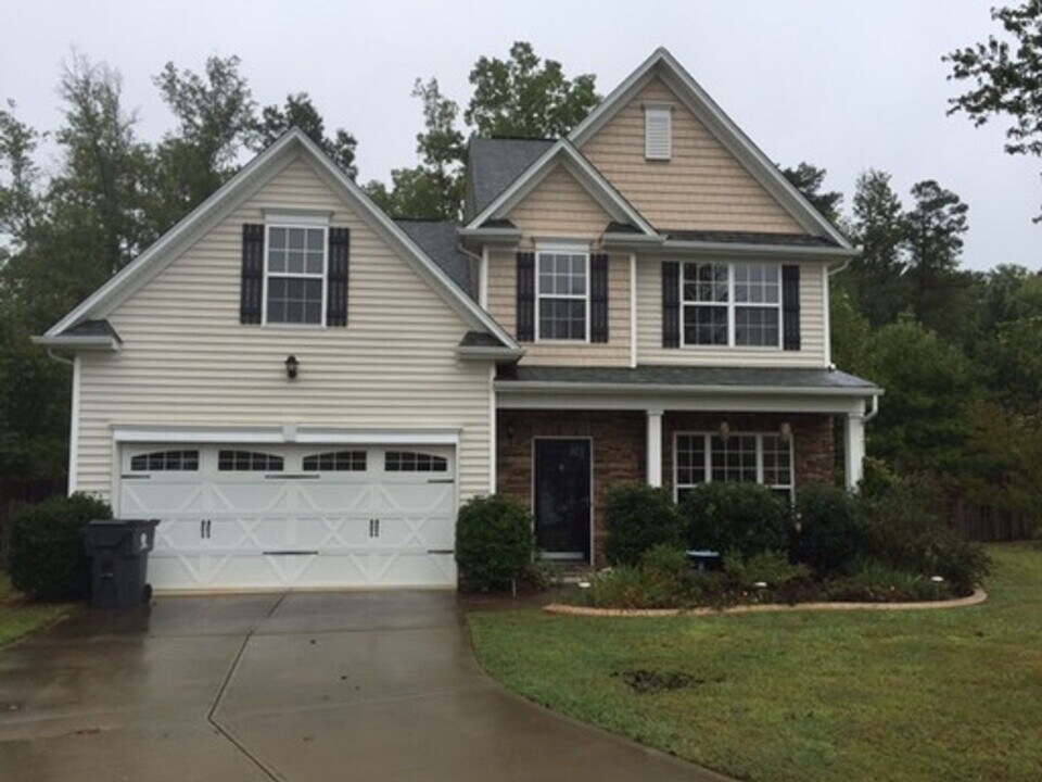 114 Shea Ct in Simpsonville, SC - Foto de edificio