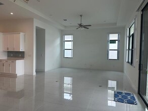 11406 SW Margave Wy in Port St. Lucie, FL - Building Photo - Building Photo