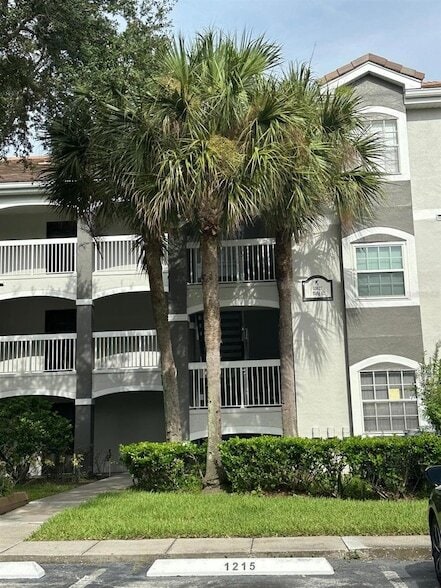 property at 13827 Fairway Island Dr