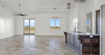 132 Avenida Pastor in Rio Rico, AZ - Building Photo - Building Photo